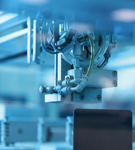 电子装置及设备